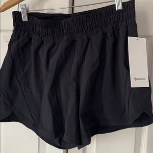 Lululemon Track That MR Short 5” Lined